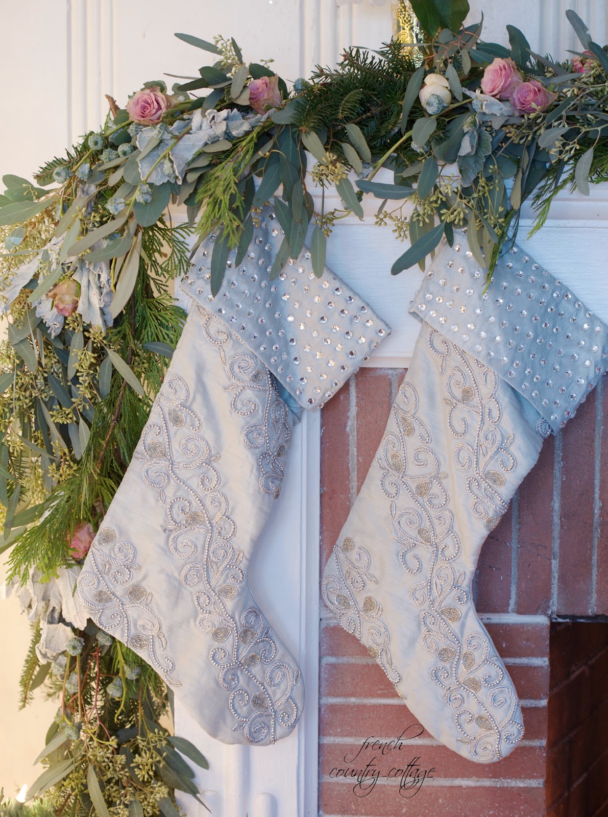 Flower Friday DIY Fresh garland French Country Cottage