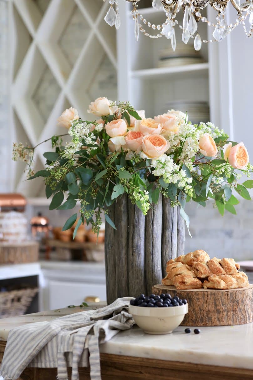 20 minute decorating- Easy elegant flower arrangement - French