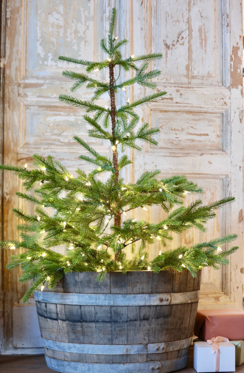 12 Ideas for decor under the Christmas Tree - French Country Cottage