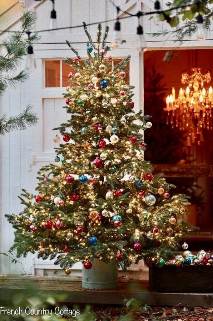 vintage ornaments on Christmas tree 