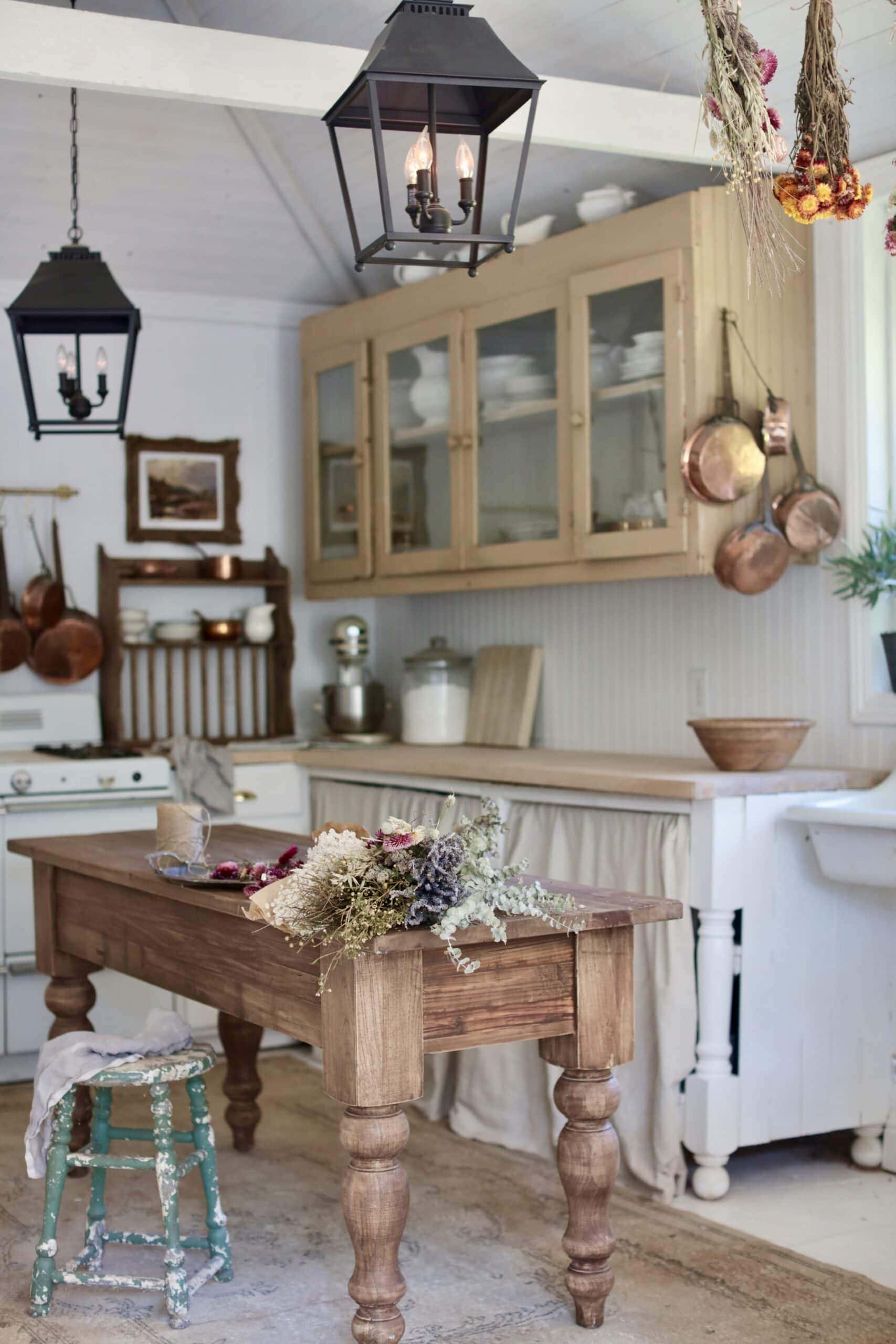 Five 5 Minute Kitchen Updates - French Country Cottage