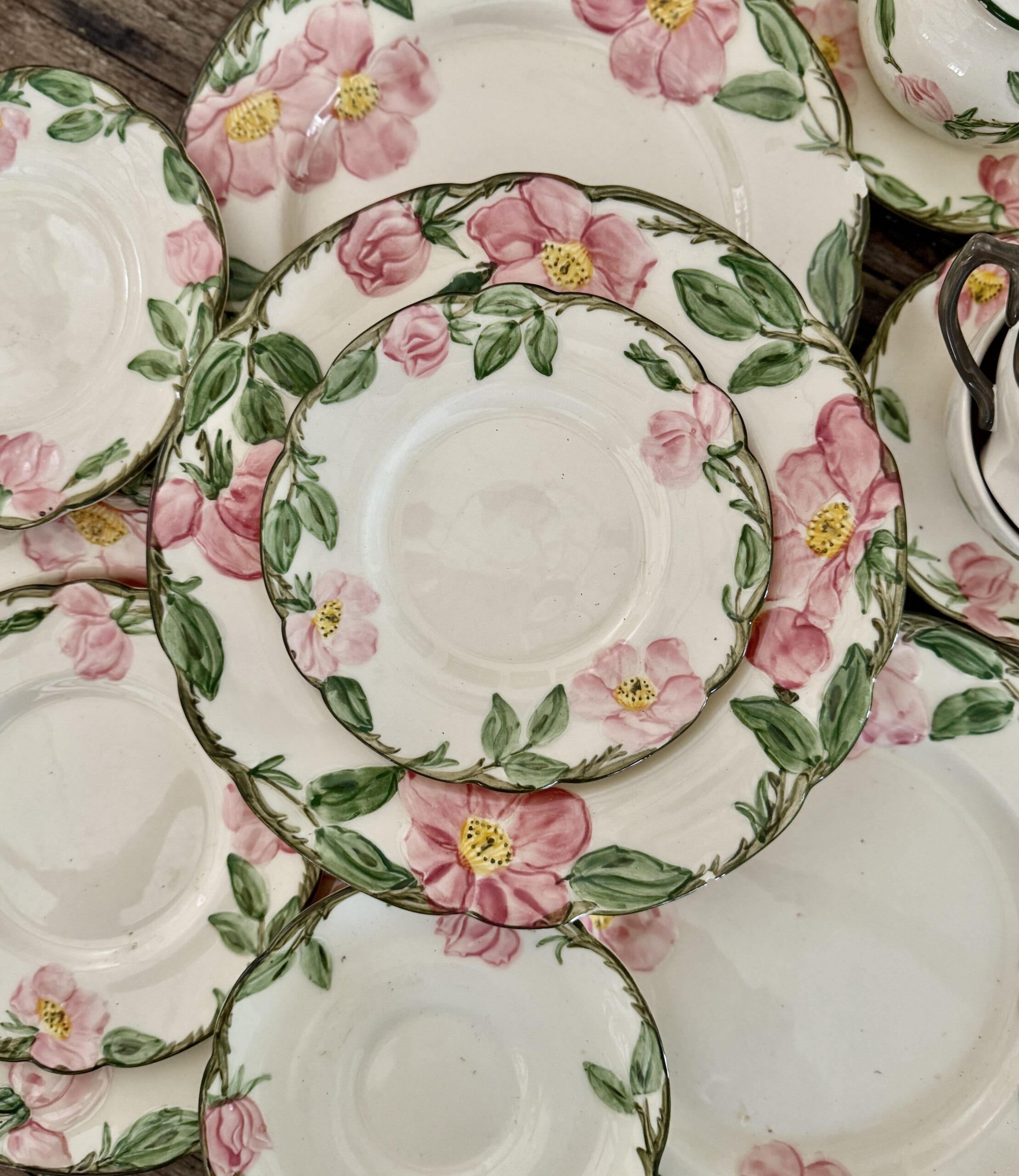 Collecting: Beautiful Vintage Franciscan Desert Rose - French